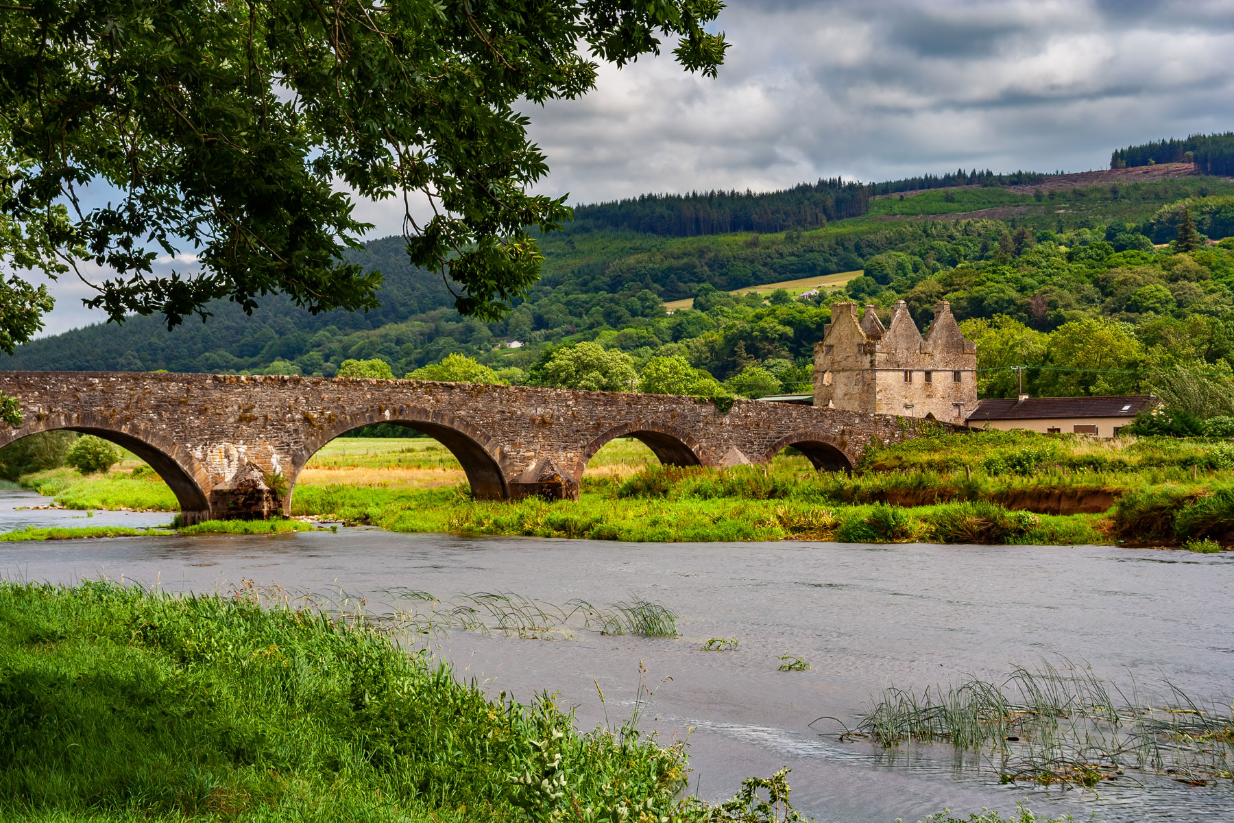 Bridge over the river Suir